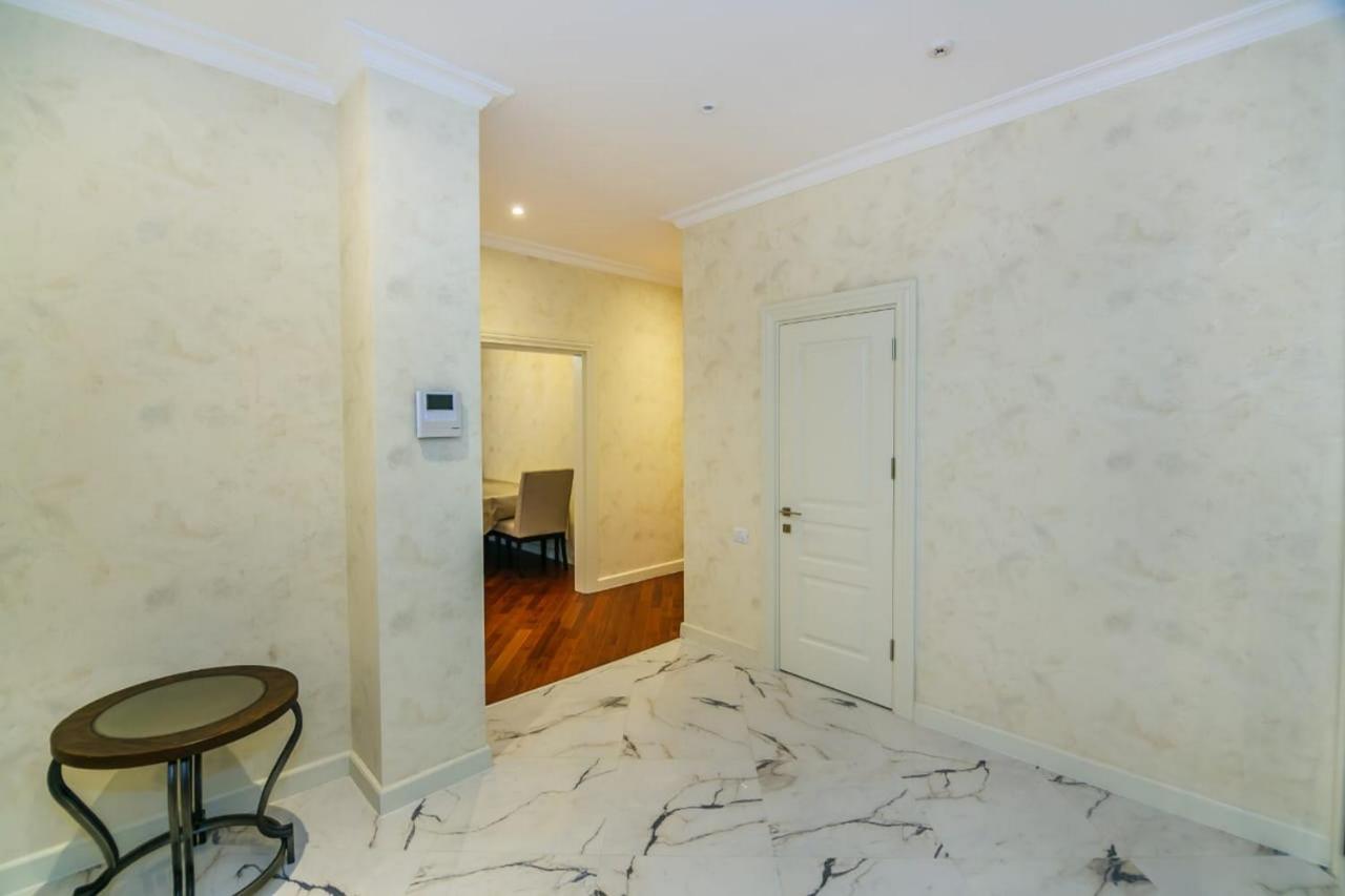Lux Family Apartment In City Center Baku Exterior foto