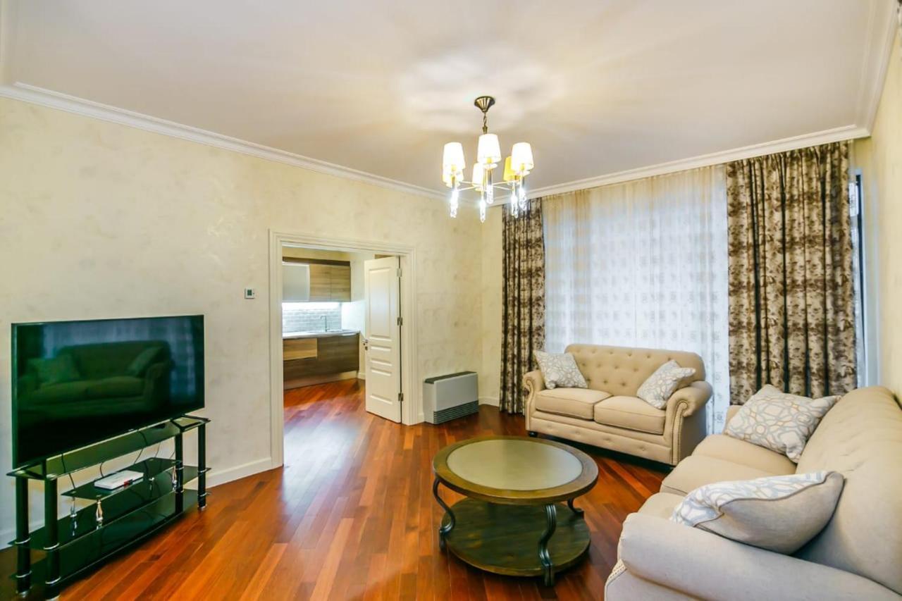 Lux Family Apartment In City Center Baku Exterior foto